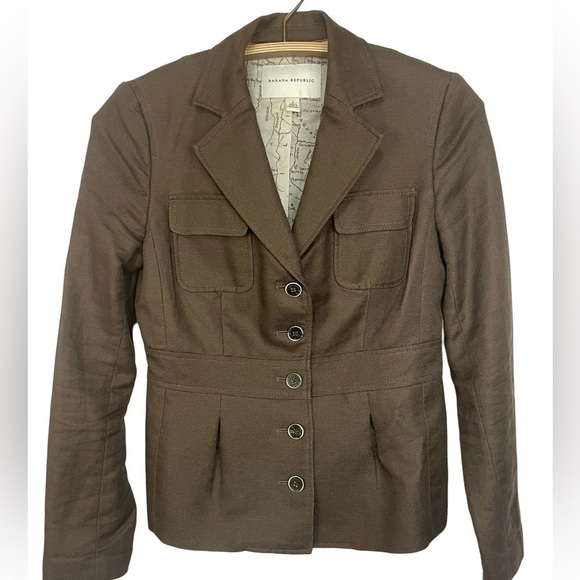 Banana Republic Summer blazer. Cotton linen blend and gorgeously detailed. Sz 2 - Picture 1 of 7